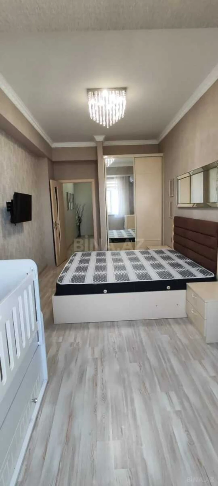 Satılır 2 otaqlı mənzil 70 m²