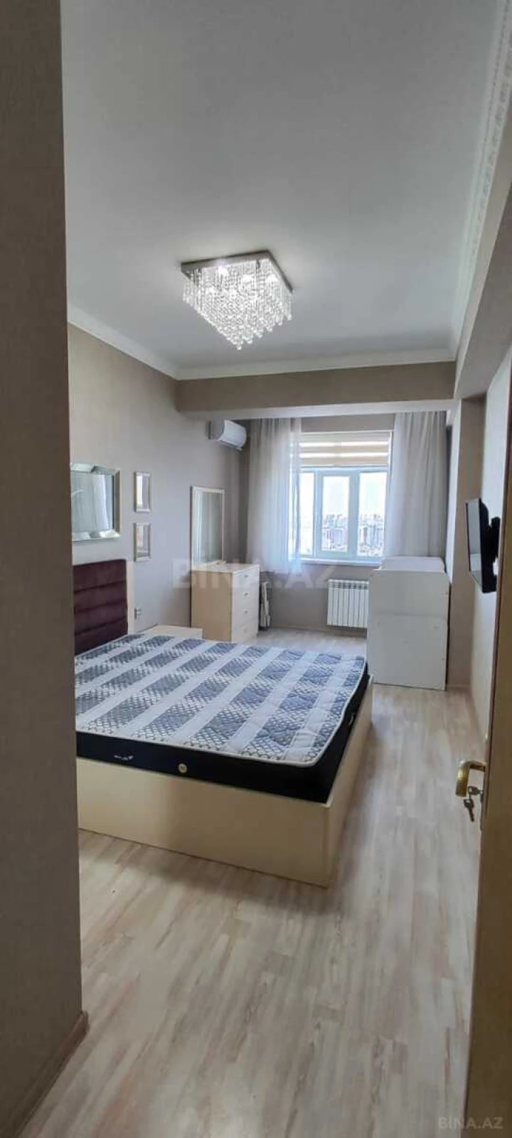 Satılır 2 otaqlı mənzil 70 m²