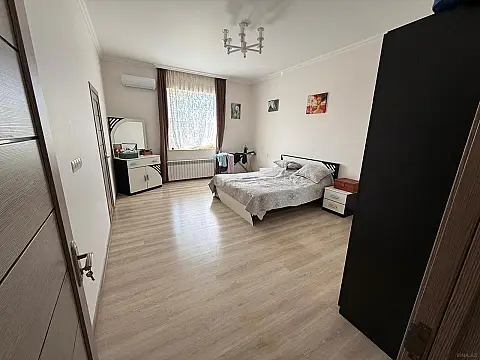 Satılır 4 otaqlı həyət evi 130 m²