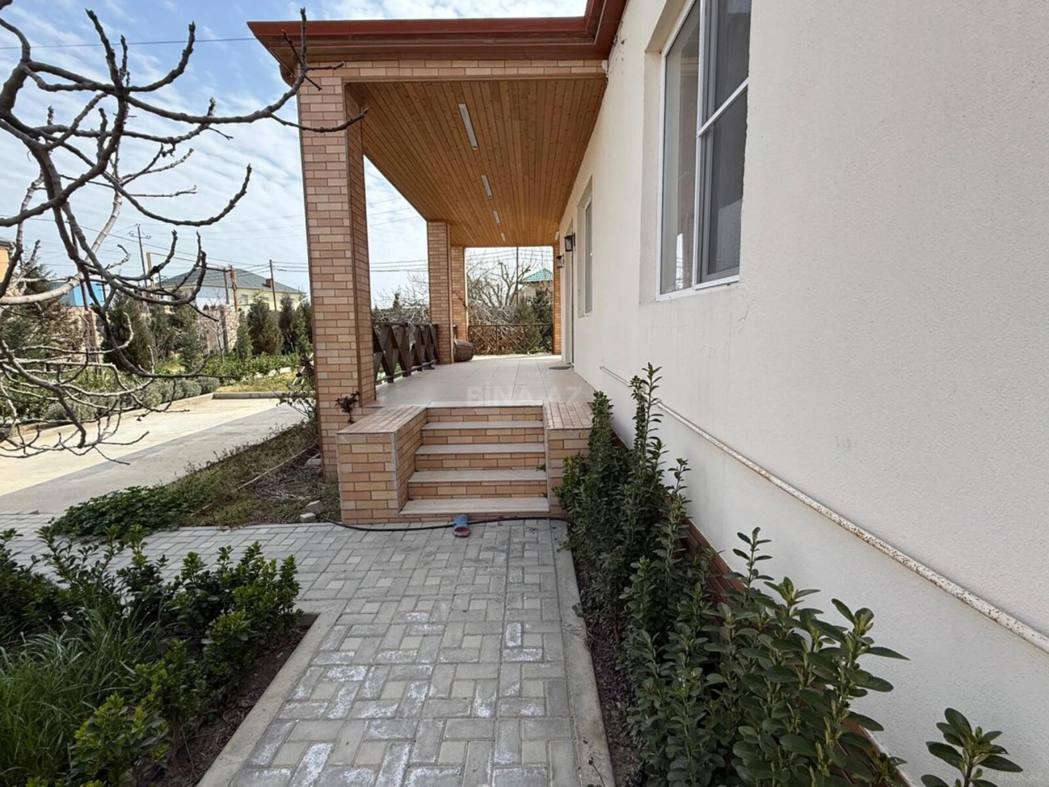 Satılır 4 otaqlı həyət evi 130 m²