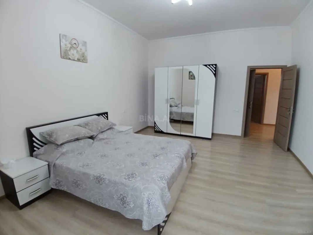 Satılır 4 otaqlı həyət evi 130 m²