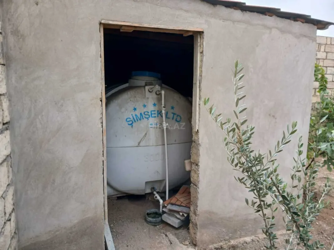 Satılır 4 otaqlı həyət evi 130 m²