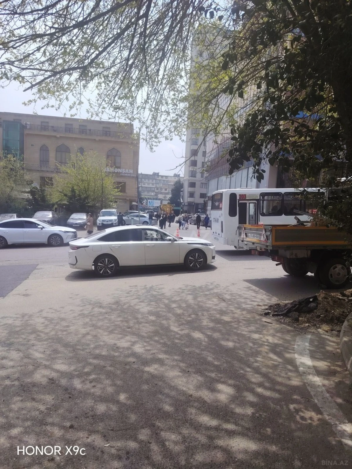 Satılır 2 otaqlı mənzil 65 m²