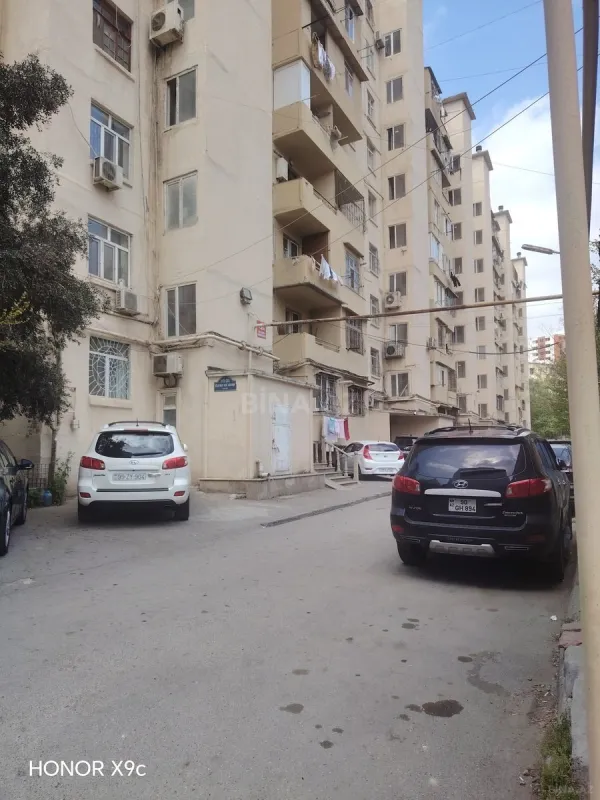 Satılır 2 otaqlı mənzil 65 m²
