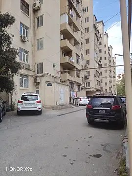 Satılır 2 otaqlı mənzil 65 m²