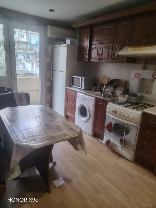 Satılır 2 otaqlı mənzil 65 m²
