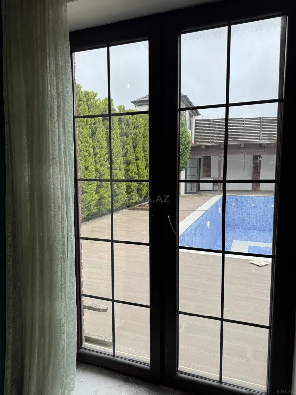 Kirayə verilir 5 otaqlı həyət evi 400 m²