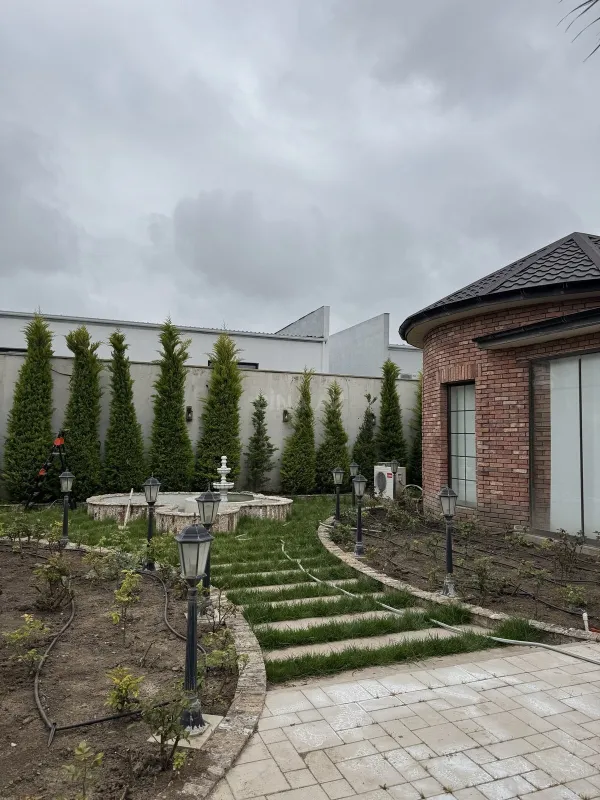 Kirayə verilir 5 otaqlı həyət evi 400 m²