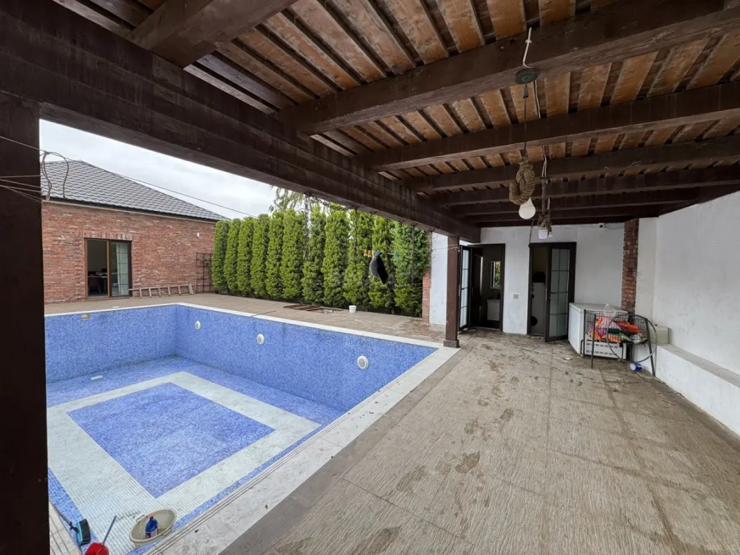 Kirayə verilir 5 otaqlı həyət evi 400 m²