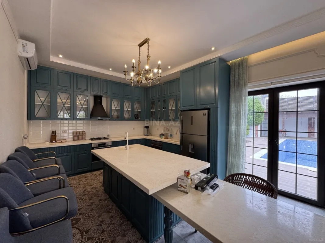 Kirayə verilir 5 otaqlı həyət evi 400 m²