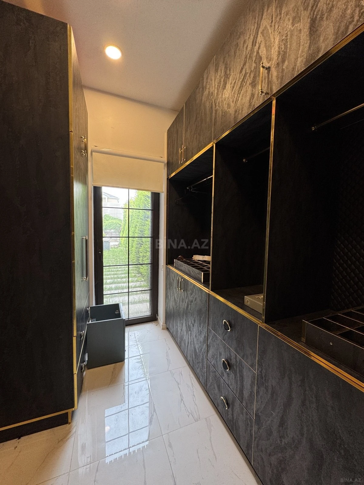 Kirayə verilir 5 otaqlı həyət evi 400 m²