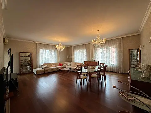 Satılır 5 otaqlı mənzil 212 m² — Bakı, Nəsimi 5 otaq 212.00 m²
