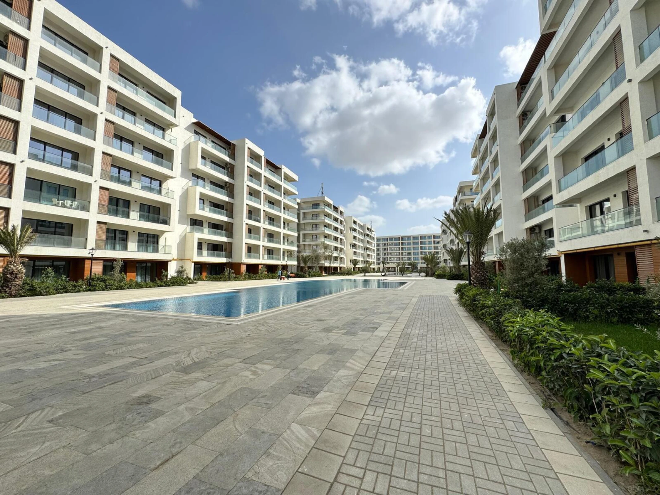 Satılır 1 otaqlı mənzil 58 m²