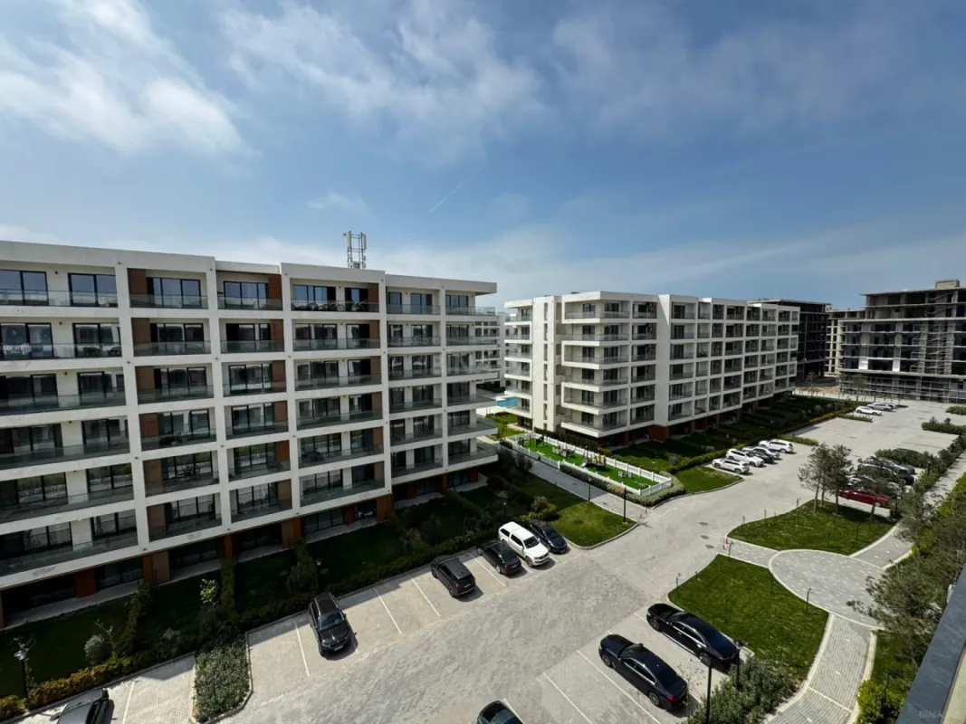 Satılır 1 otaqlı mənzil 58 m²