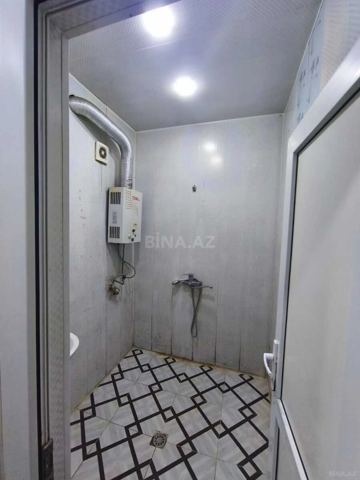 Kirayə verilir 2 otaqlı mənzil 45 m²