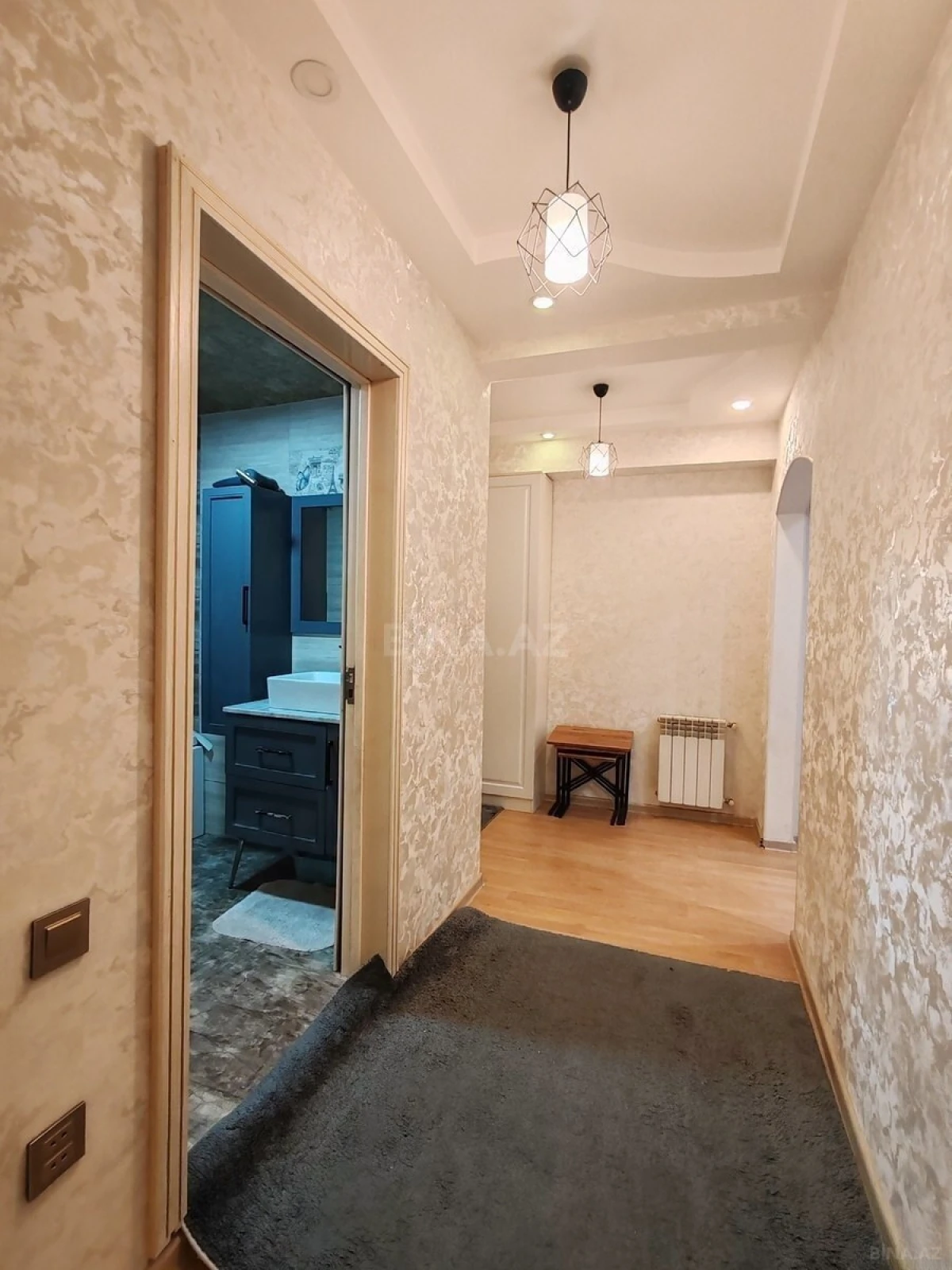 Satılır 2 otaqlı mənzil 62 m²