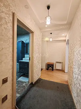 Satılır 2 otaqlı mənzil 62 m²