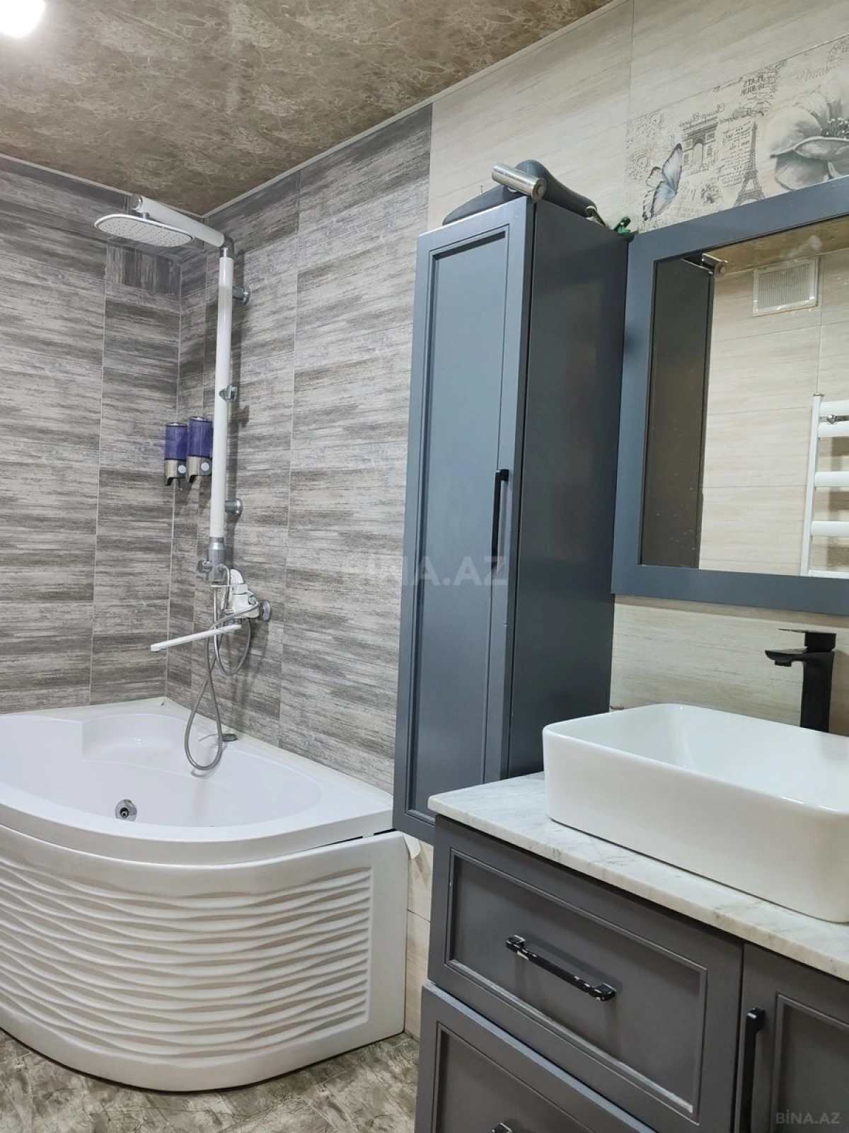 Satılır 2 otaqlı mənzil 62 m²