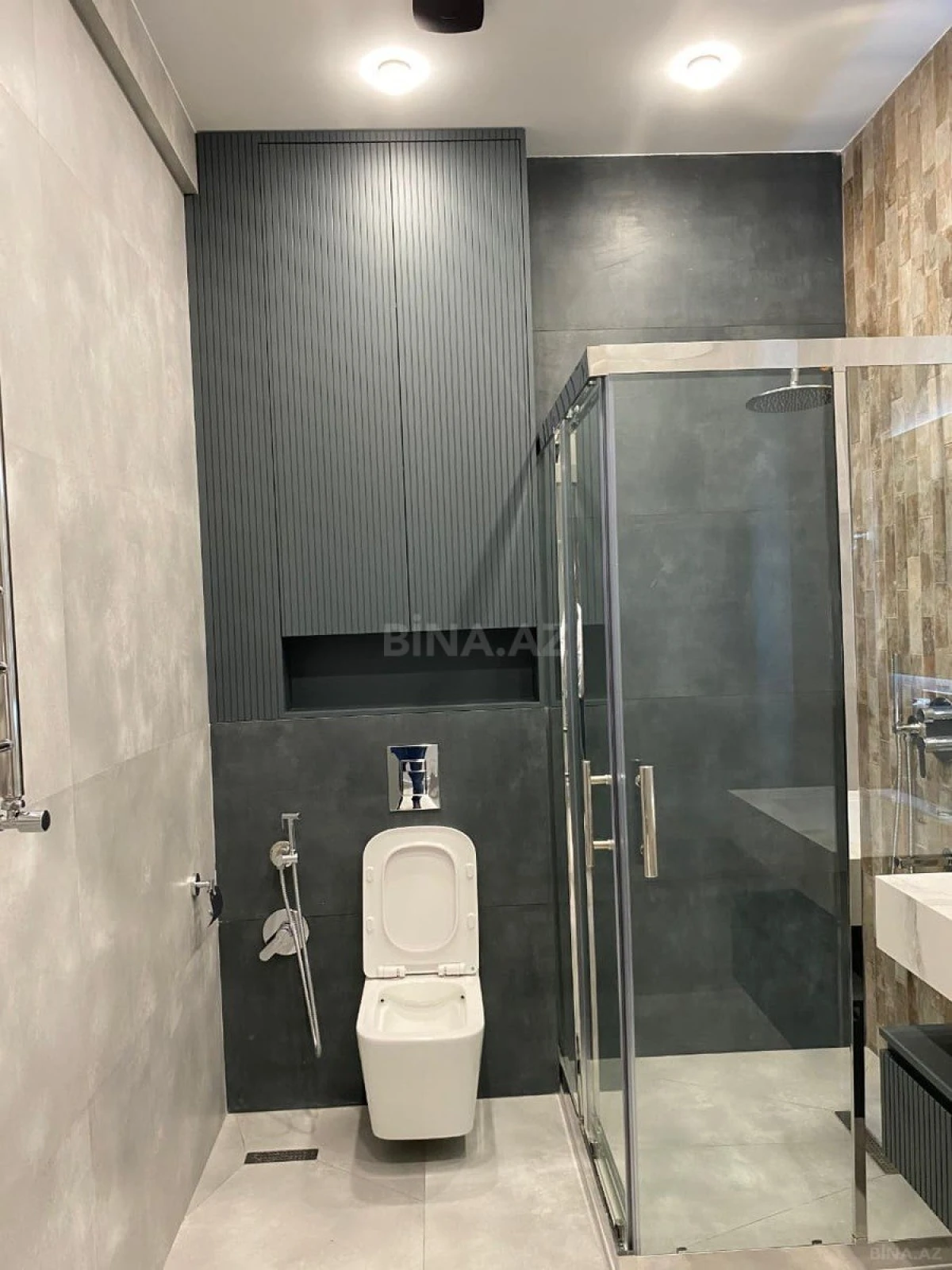 Satılır 2 otaqlı mənzil 68 m²