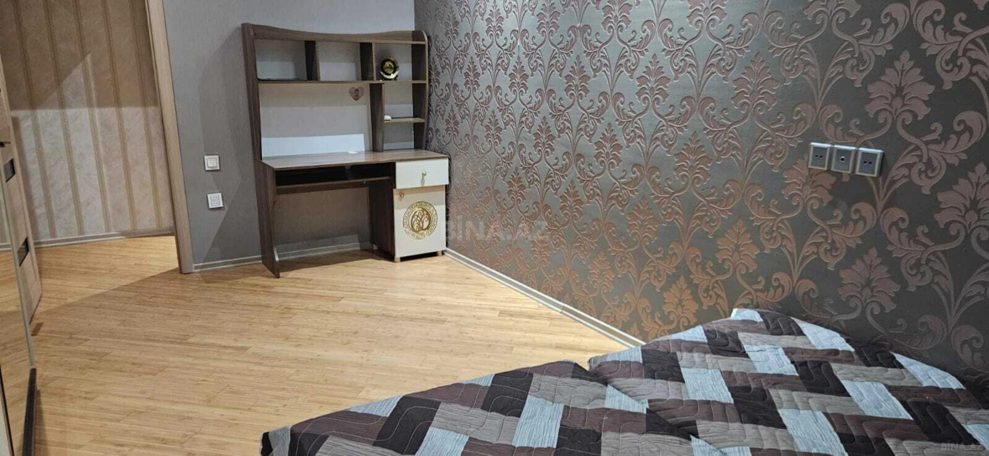 Kirayə verilir 3 otaqlı mənzil 100 m²