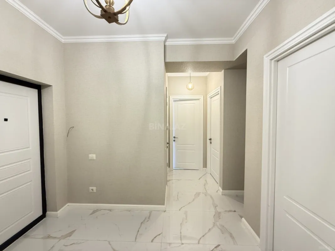 Satılır 3 otaqlı mənzil 96 m²
