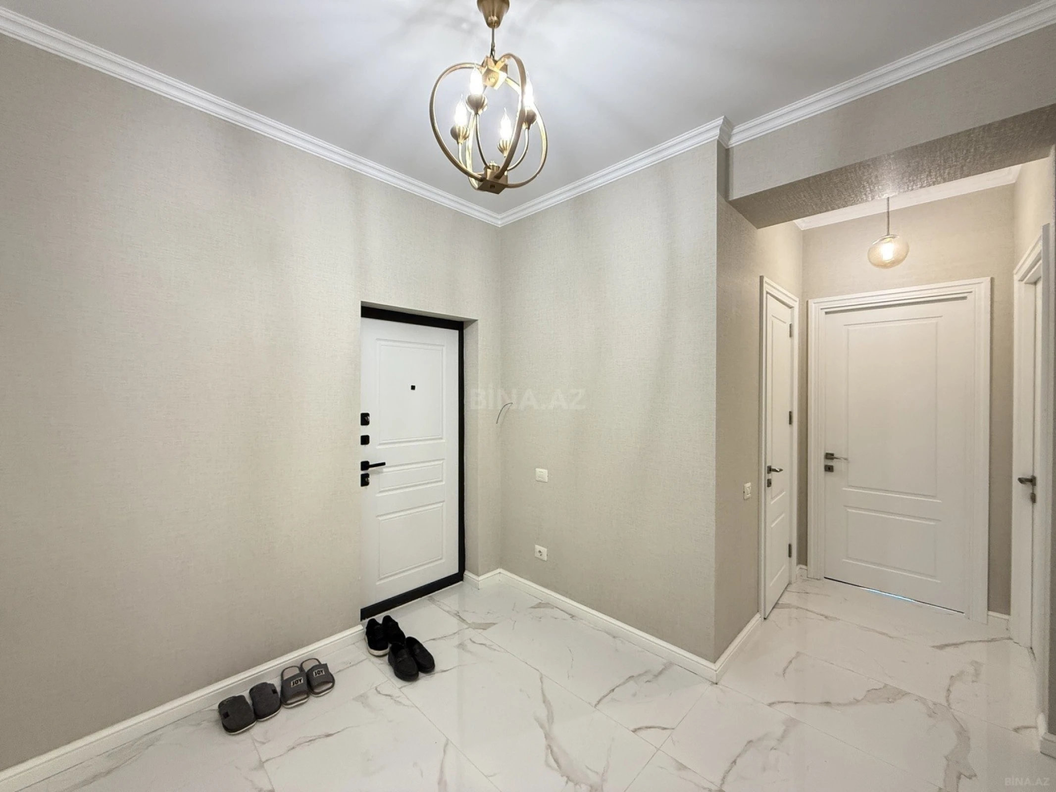 Satılır 3 otaqlı mənzil 96 m²