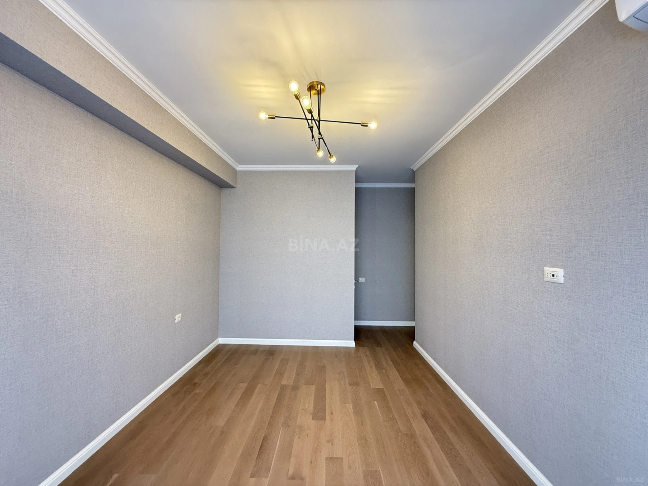 Satılır 3 otaqlı mənzil 96 m²