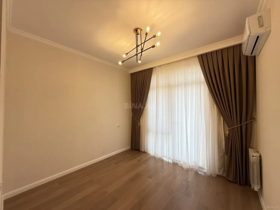 Satılır 3 otaqlı mənzil 96 m²