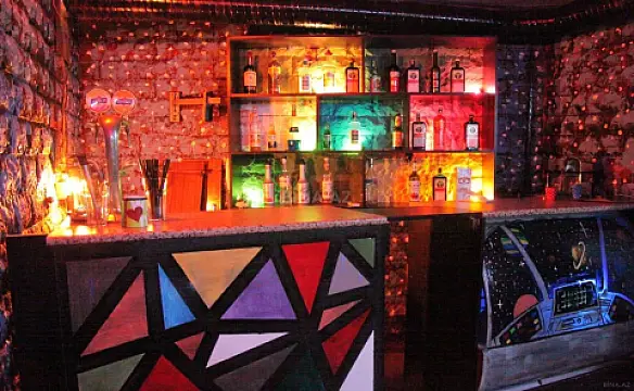 Kirayə verilir obyekt 90 m² — Bakı 90.00 m²