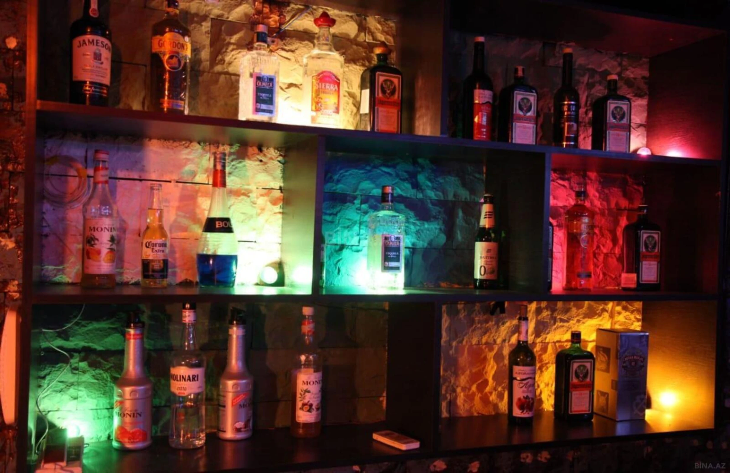 Kirayə verilir obyekt 90 m²