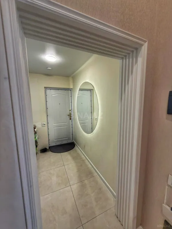 Satılır 2 otaqlı mənzil 83 m²