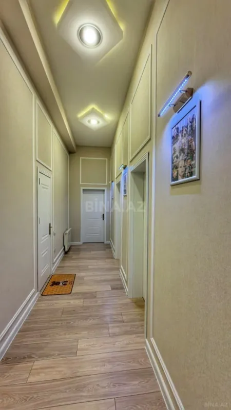 Satılır 2 otaqlı mənzil 83 m²