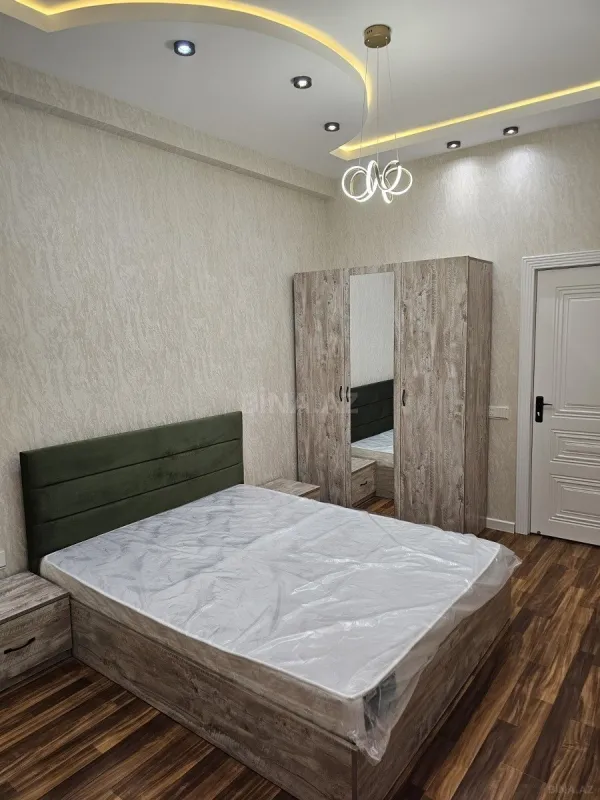 Satılır 2 otaqlı mənzil 68 m²