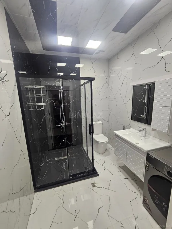 Satılır 2 otaqlı mənzil 68 m²