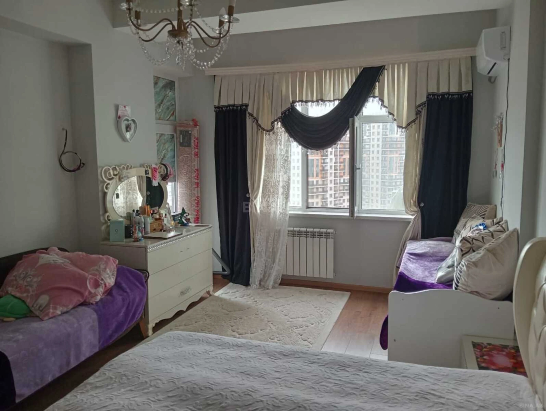 Satılır 1 otaqlı mənzil 52.5 m²
