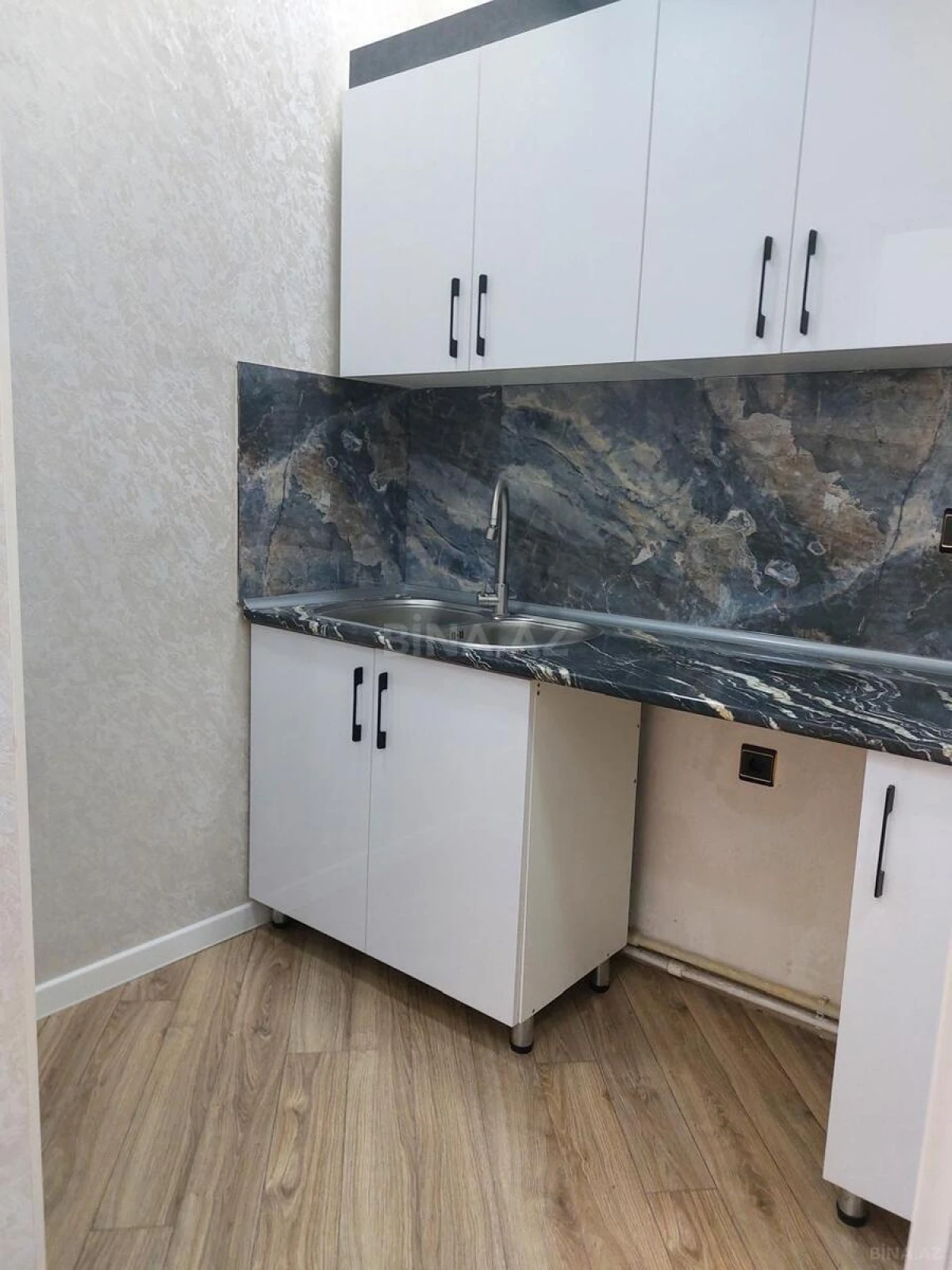 Satılır 2 otaqlı mənzil 69 m²