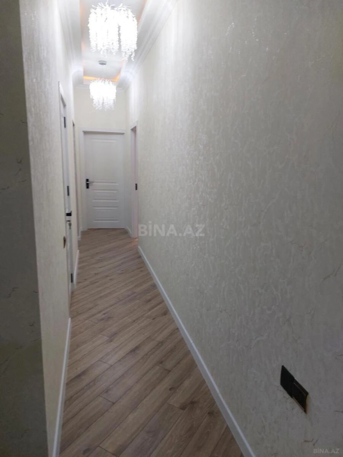 Satılır 2 otaqlı mənzil 69 m²