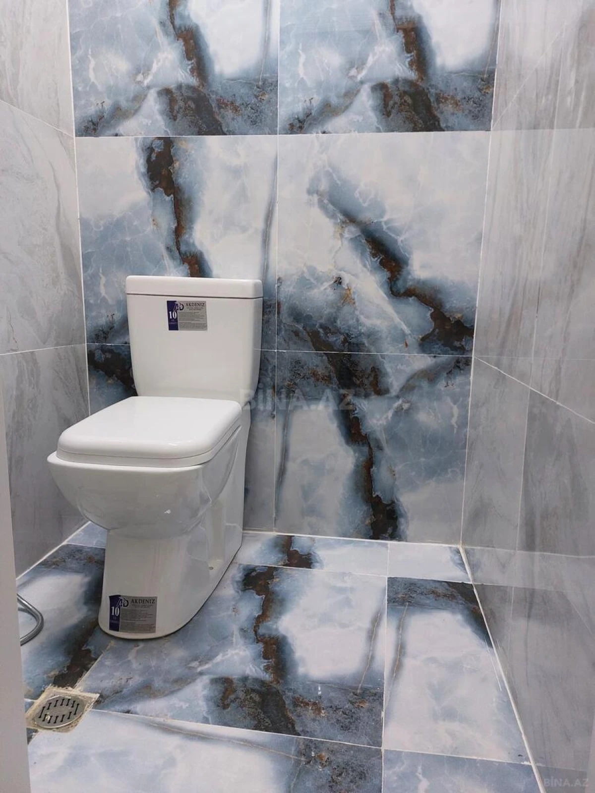 Satılır 2 otaqlı mənzil 69 m²