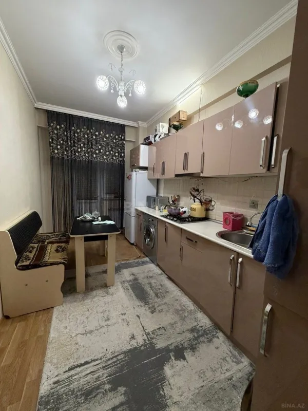 Satılır 3 otaqlı mənzil 83 m²