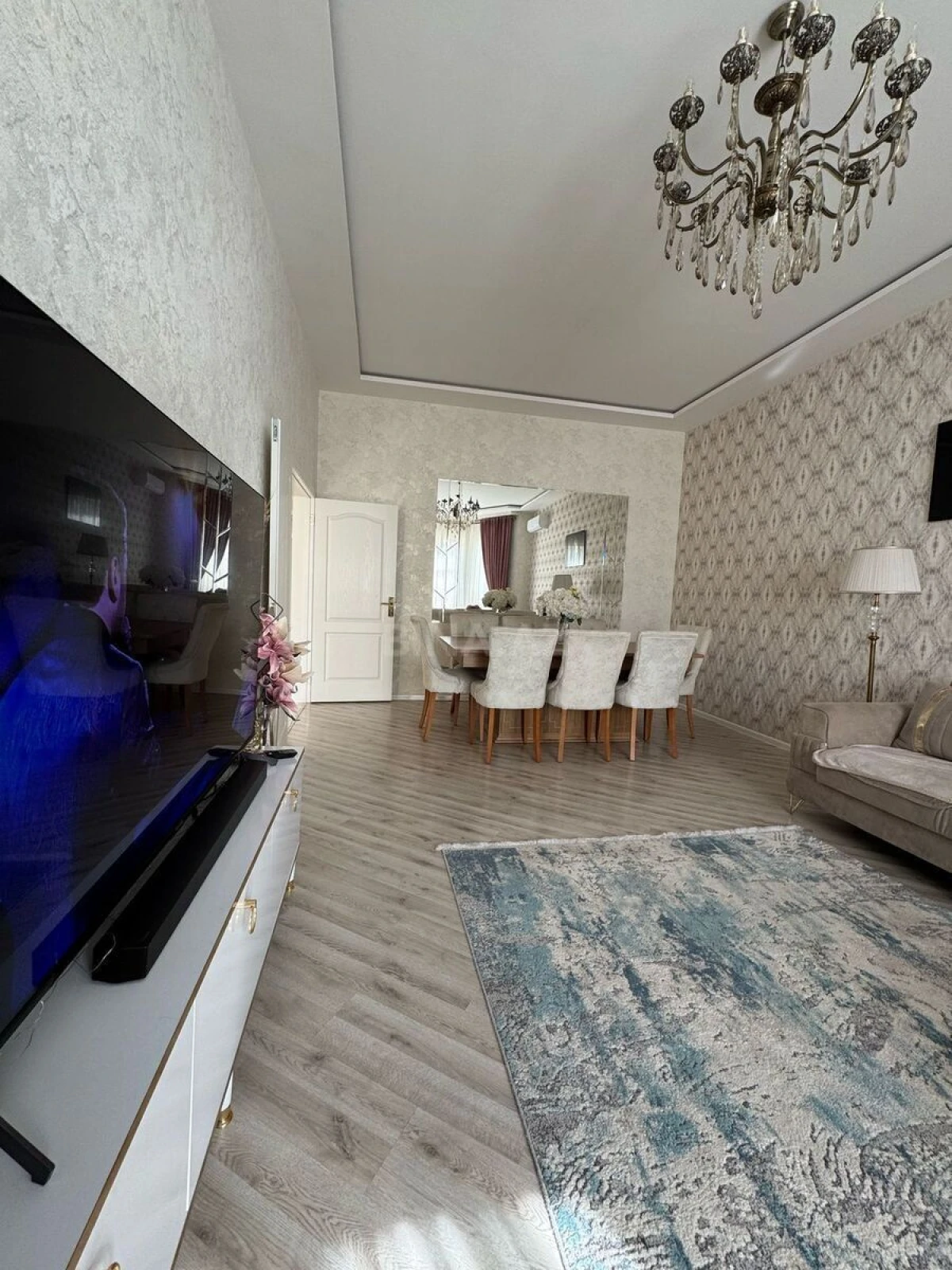 Satılır 6 otaqlı həyət evi 246 m²