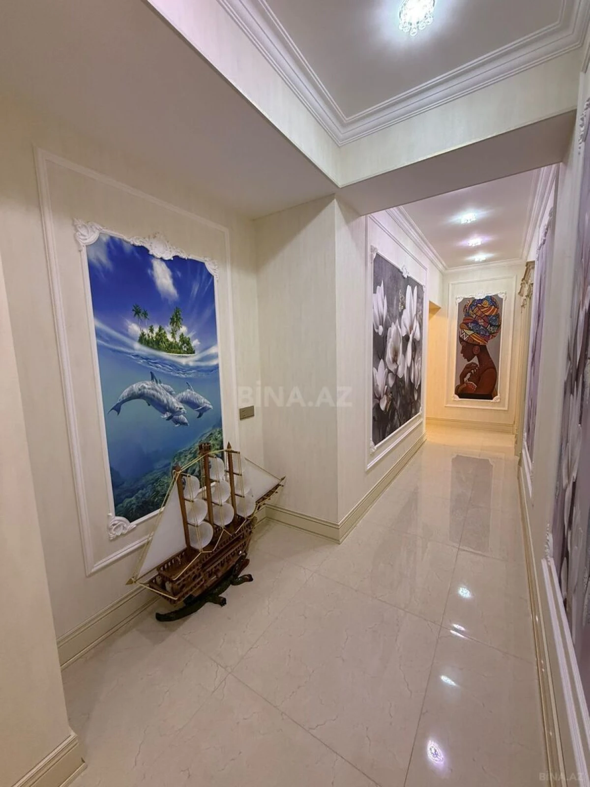 Satılır 4 otaqlı mənzil 200 m²