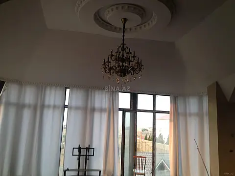 Kirayə verilir 8 otaqlı həyət evi 400 m²