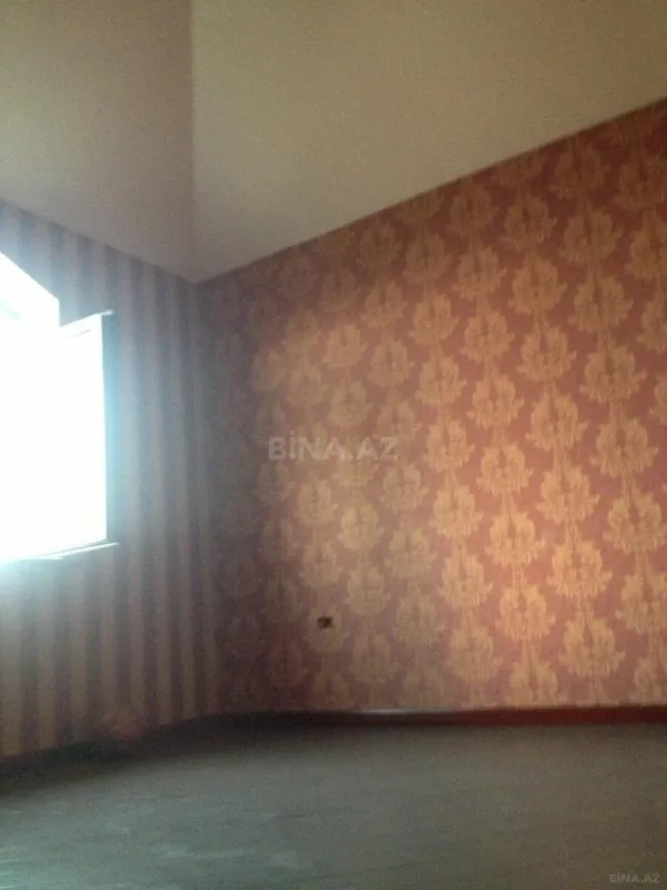 Kirayə verilir 8 otaqlı həyət evi 400 m²