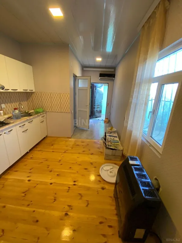 Kirayə verilir 8 otaqlı həyət evi 400 m²