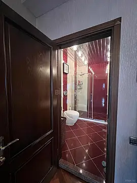 Satılır 4 otaqlı mənzil 209 m²