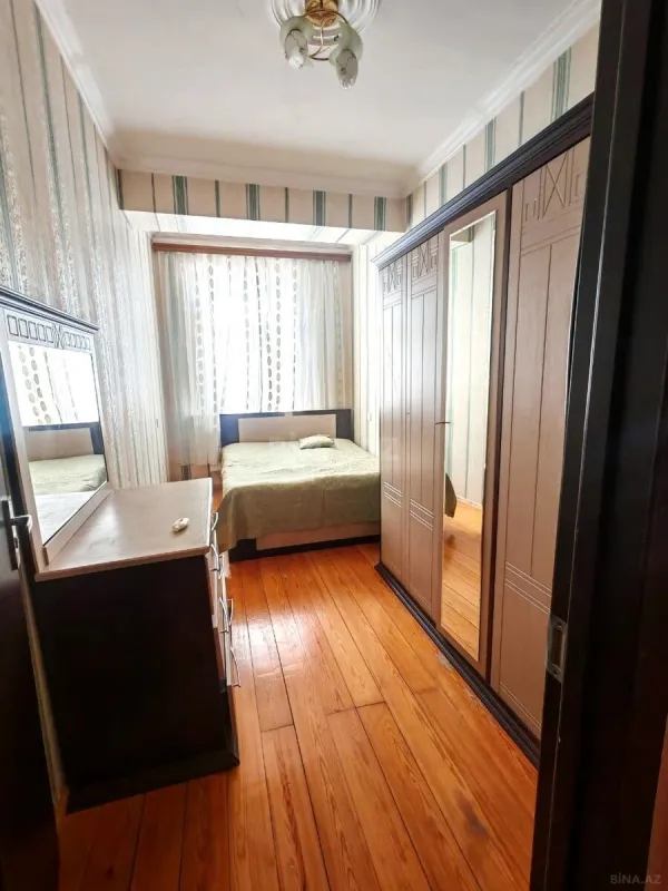 Satılır 3 otaqlı mənzil 120 m²
