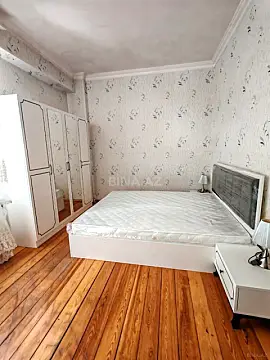 Satılır 3 otaqlı mənzil 120 m²