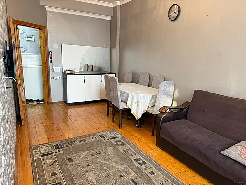 Satılır 2 otaqlı mənzil 44 m²