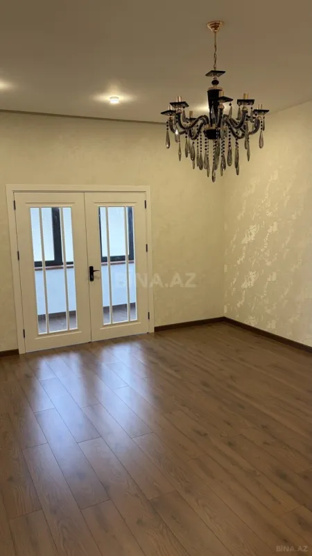 Satılır 2 otaqlı mənzil 78 m²