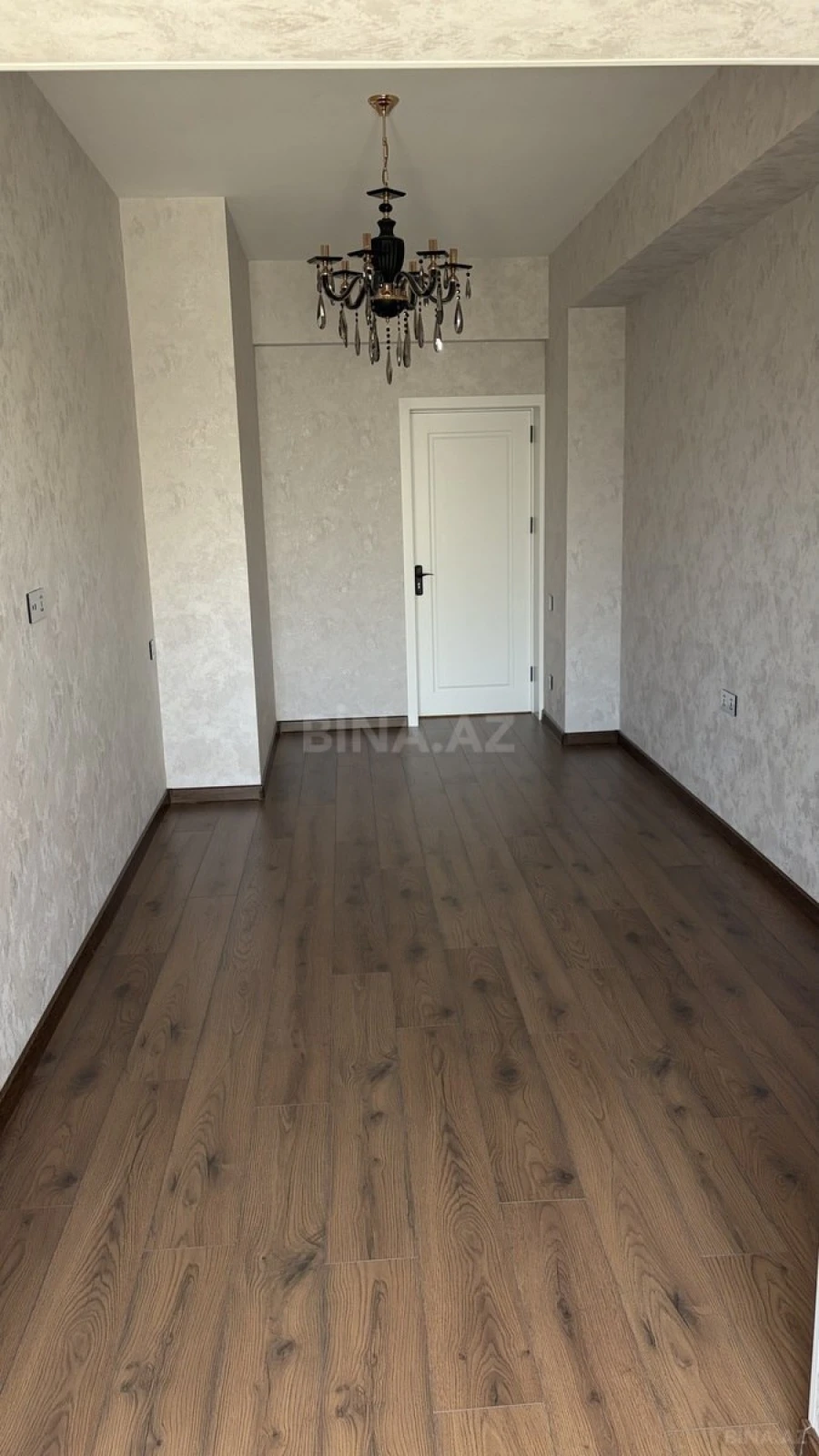 Satılır 2 otaqlı mənzil 78 m²
